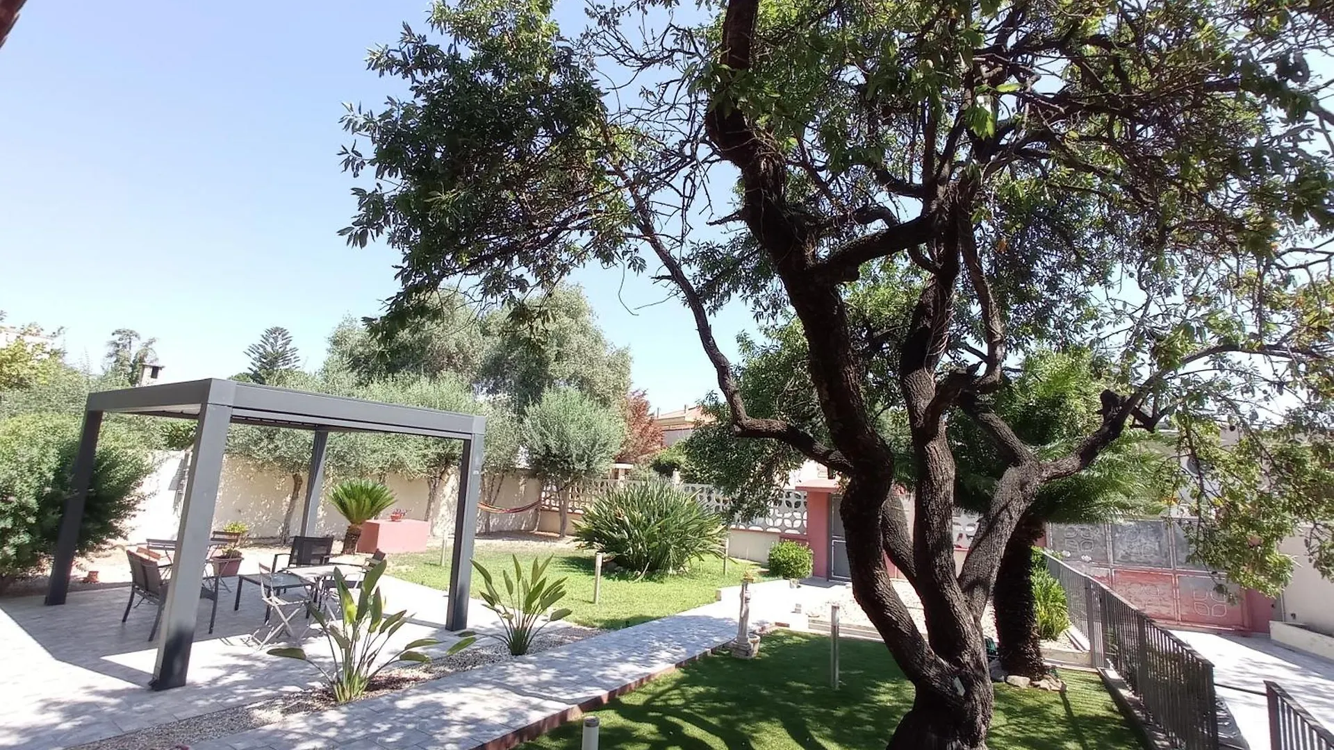 Bed&Breakfast Villa Nora Quartu SantʼElena Italië