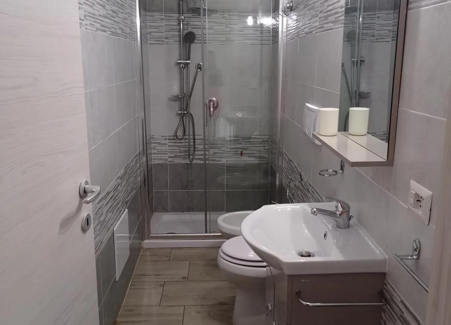 Bed&Breakfast Villa Nora Quartu SantʼElena 0*,  Italië